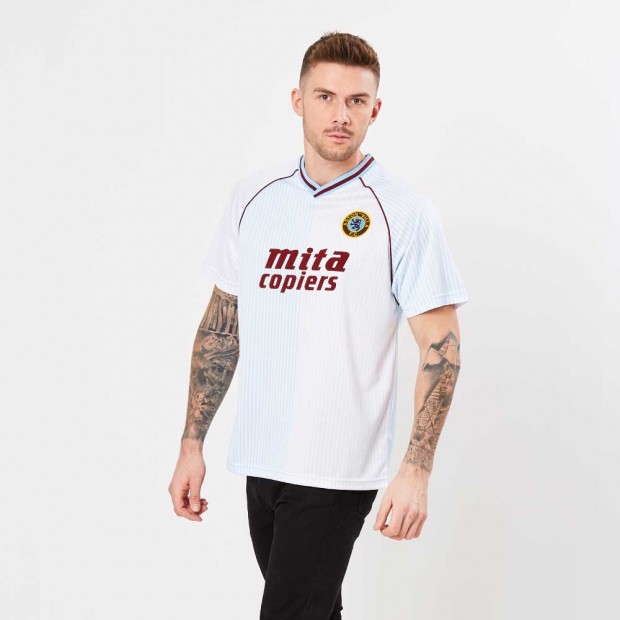 Model in Aston Villa 1988 shirt