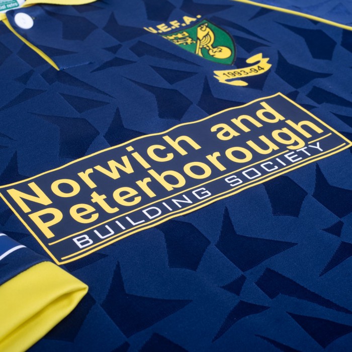 Norwich City 1993 UEFA  Away Retro Football Shirt