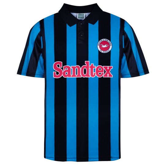 3 shop retro football